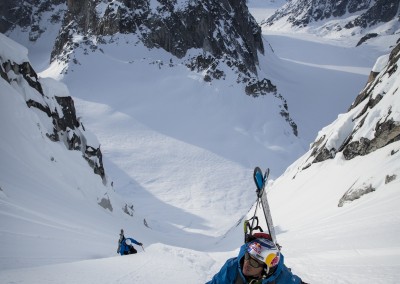 Hiking  in Denali National Park, AK, USA, on 11 April 2012. — photo : Christian Pondella